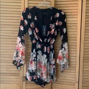 Beautiful NWT Choies Dress/skort from Macy’s small